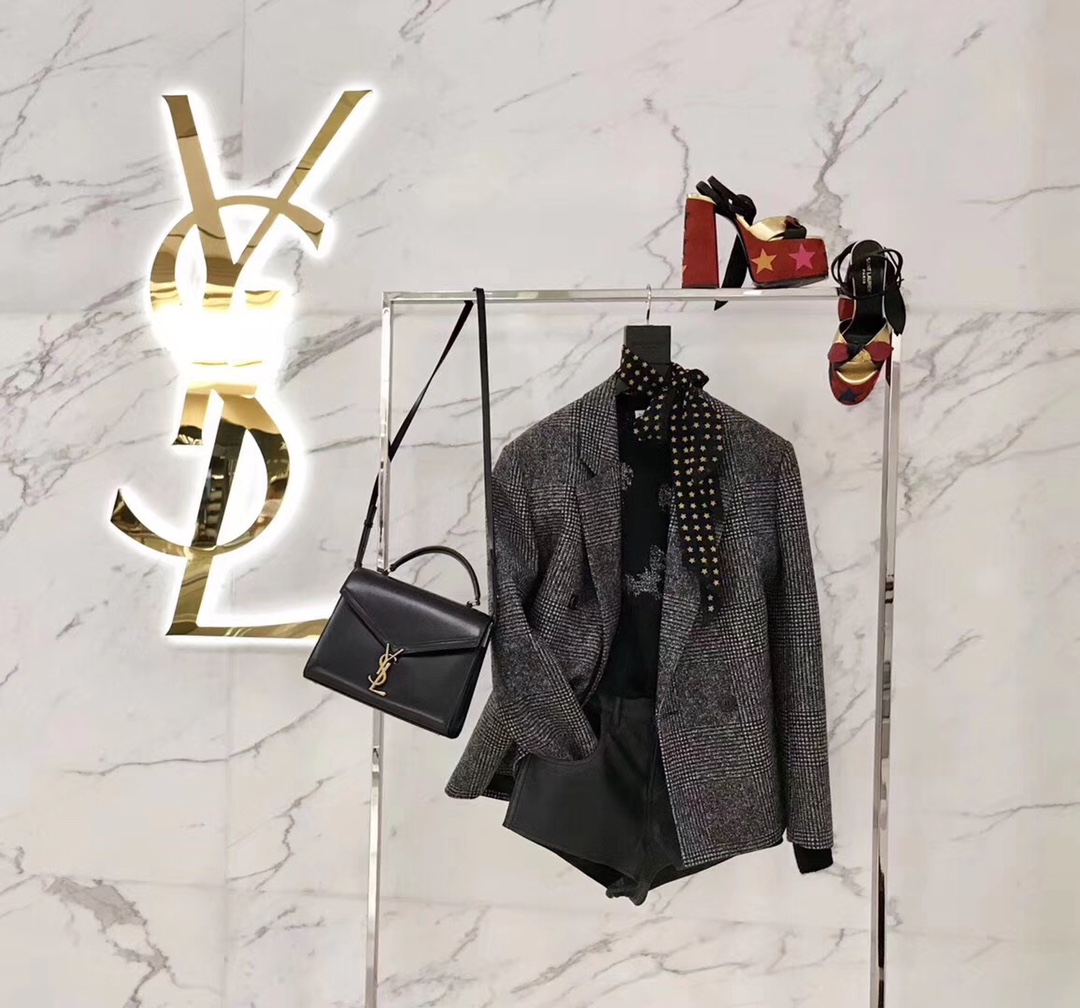 Saint Laurent Ysl CASSANDRA鱼子酱纹手拎包 578000黑色