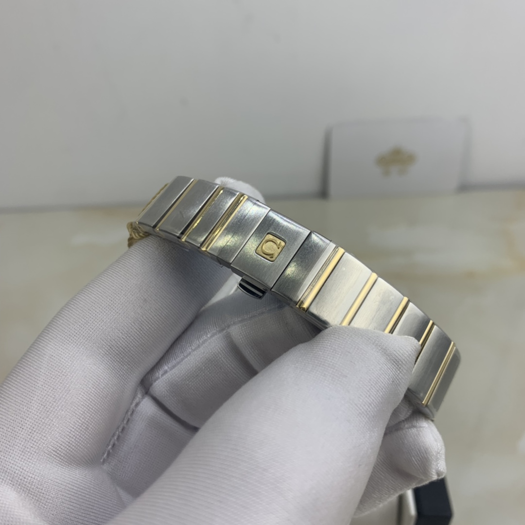 Omega 皇家 欧米茄星座系列女款腕表