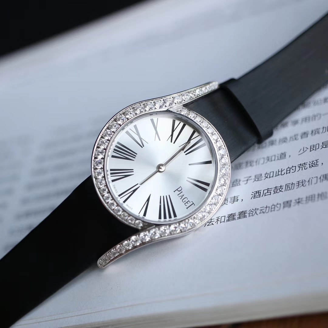 Piaget 伯爵69式女款腕表，两种表带，三个颜色
