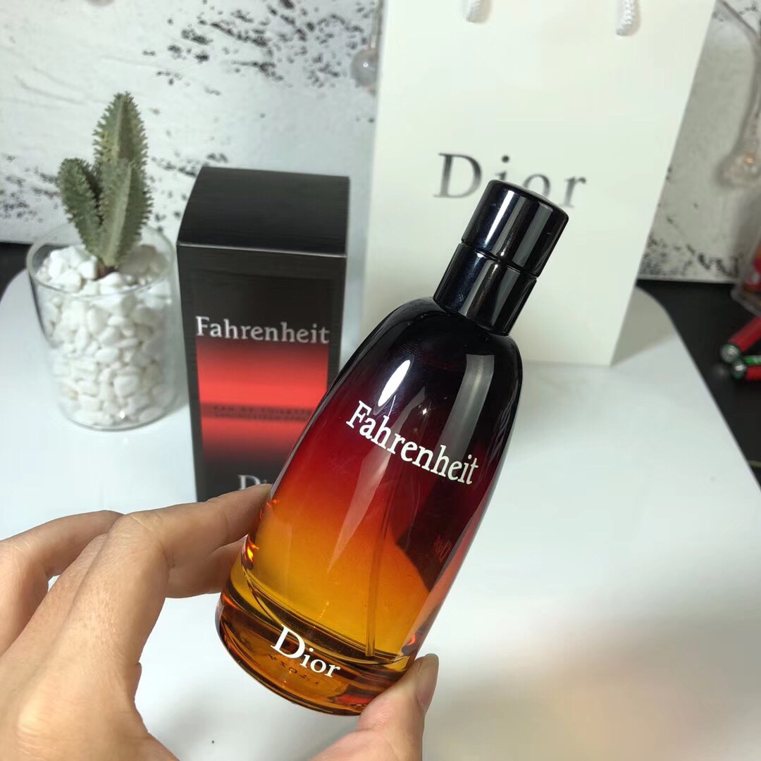 Dior Fahrenheit Eau De Toilette for Men - 100ml Woody Floral Scent 2 i1567933644 5493 1