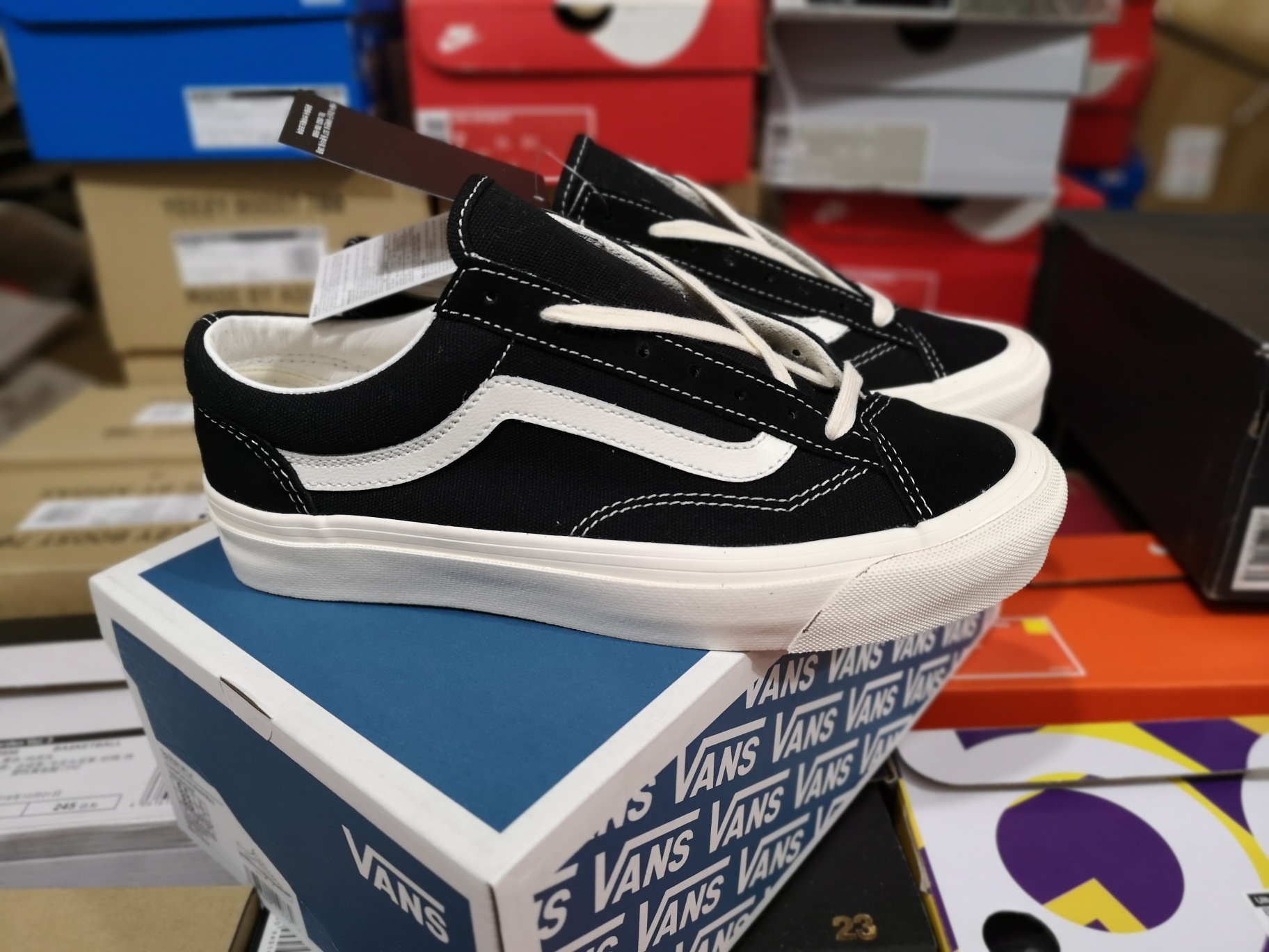 vans vn0a4bven8k