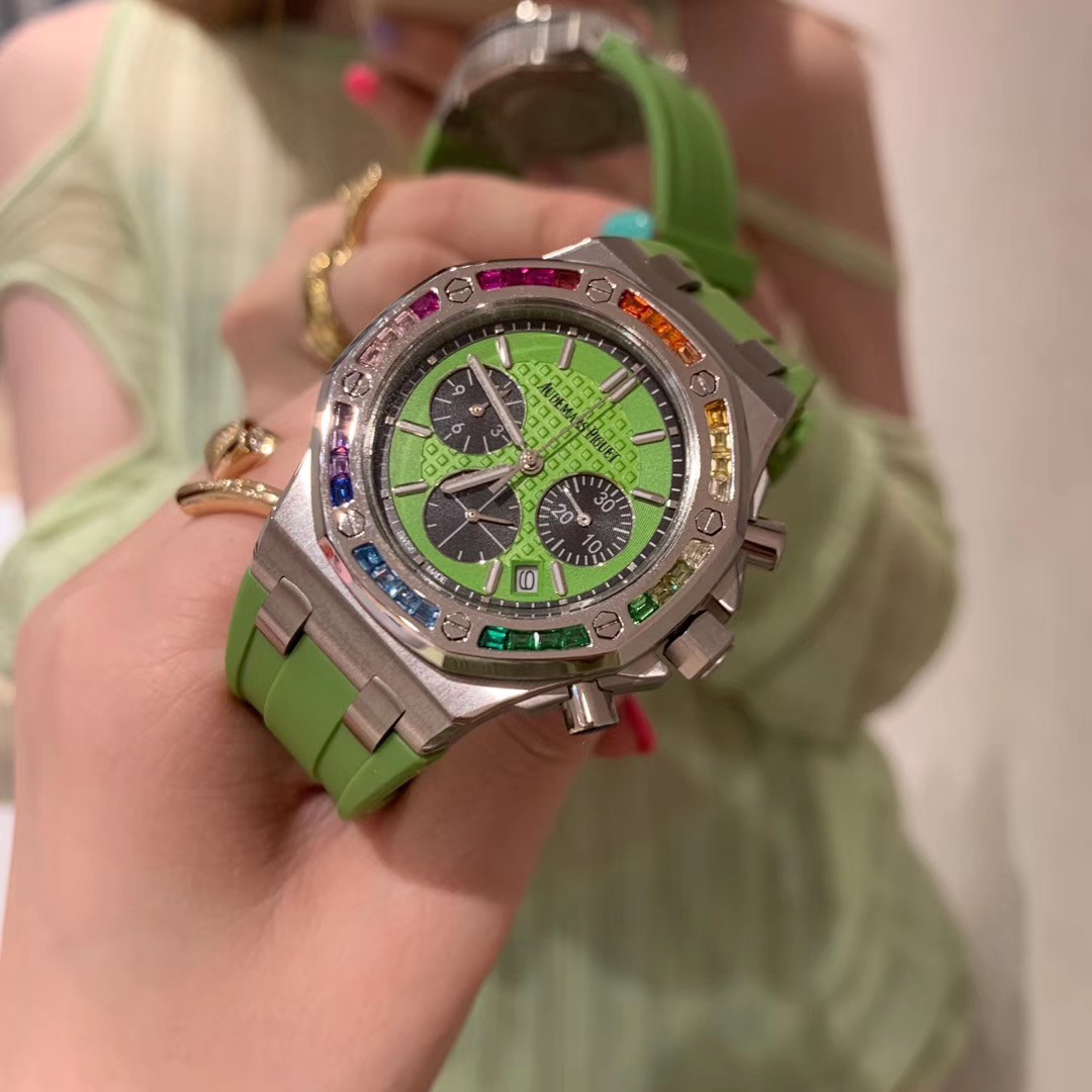 Audemars Piguet 爱彼女款镶钻女款 五颜六色色