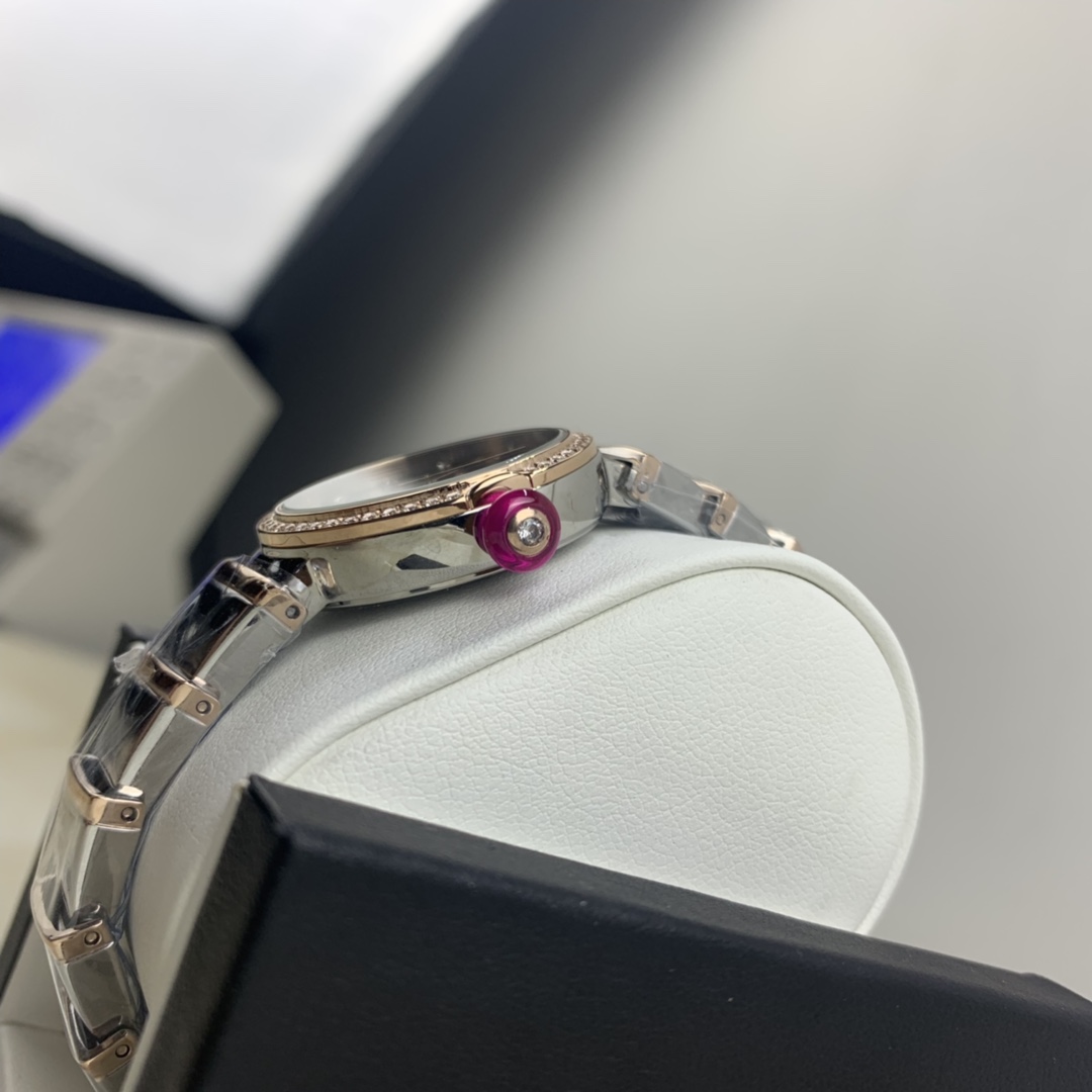 Bvlgari 皇家 宝格丽镶钻女款腕表