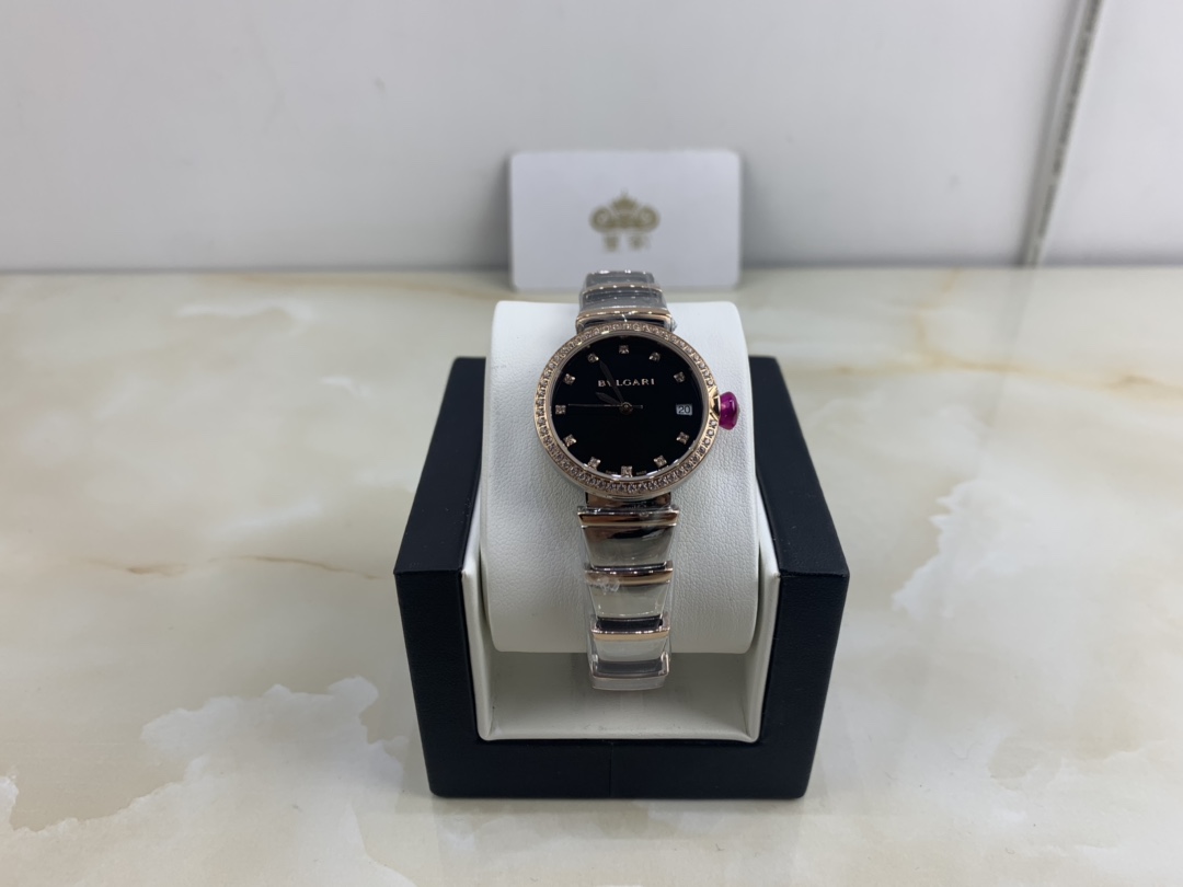 Bvlgari 皇家 宝格丽镶钻女款腕表