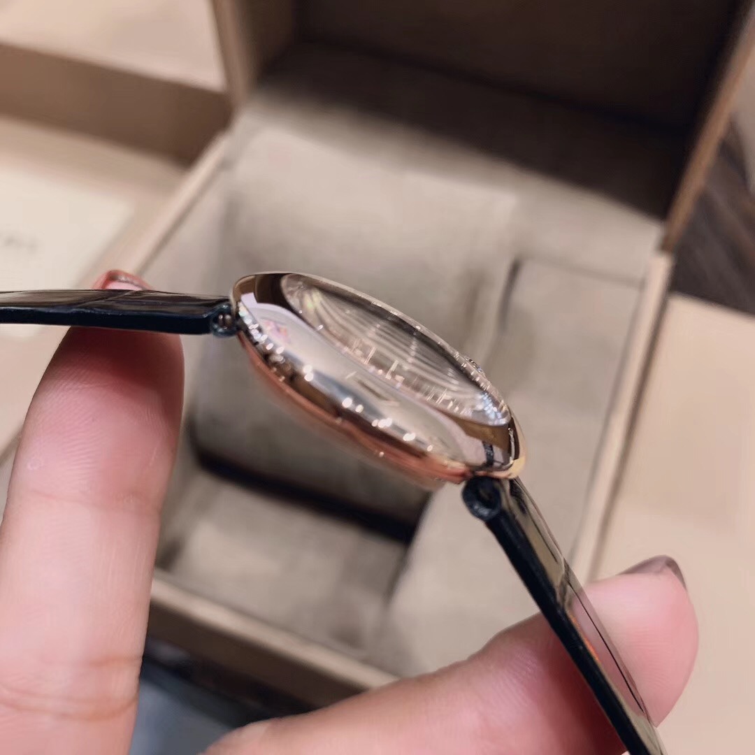 Cartier 卡地亚白气球，告白气球，简单圆润，标准女神表