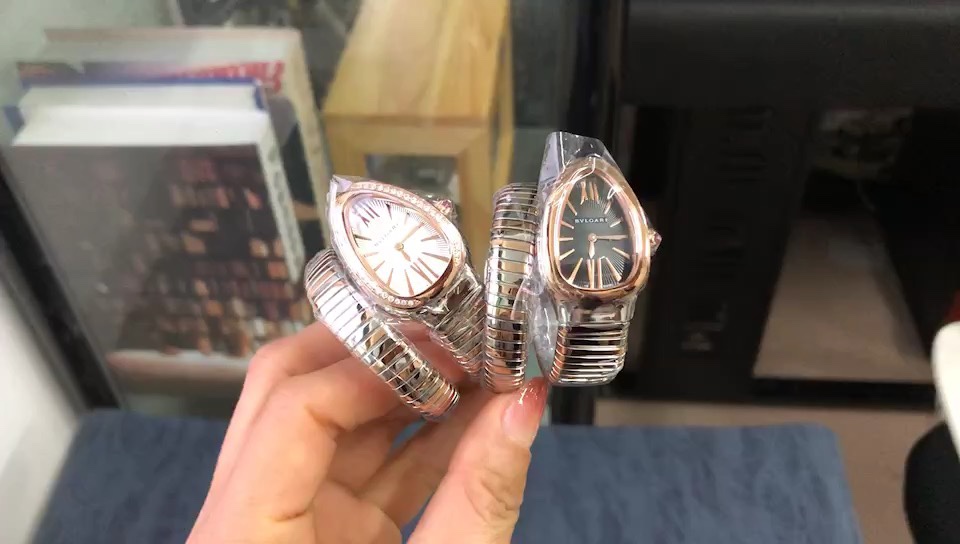 Bvlgari 宝格丽蛇形间金钢带女款腕表视频欣赏