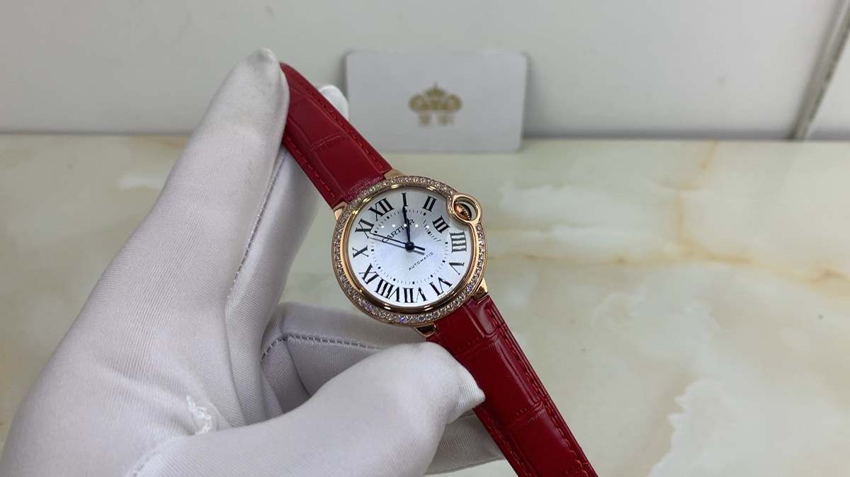 Cartier 皇家 卡地亚蓝气球36尺寸镶钻光面表盘女款腕表视频欣赏