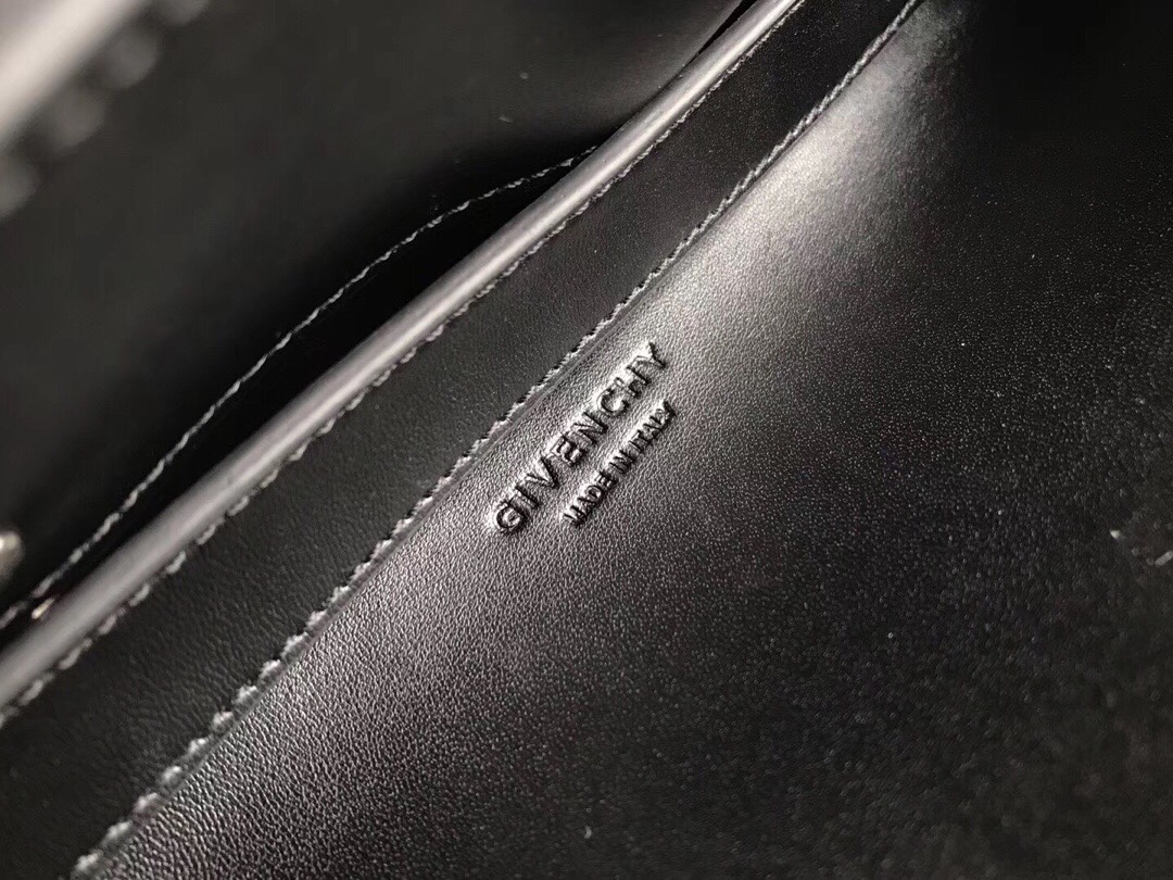 givenchy纪梵希Horizon平纹光面皮双手柄和长肩带搭配订制镀金五金配件内置活动手袋喔可拆卸超级