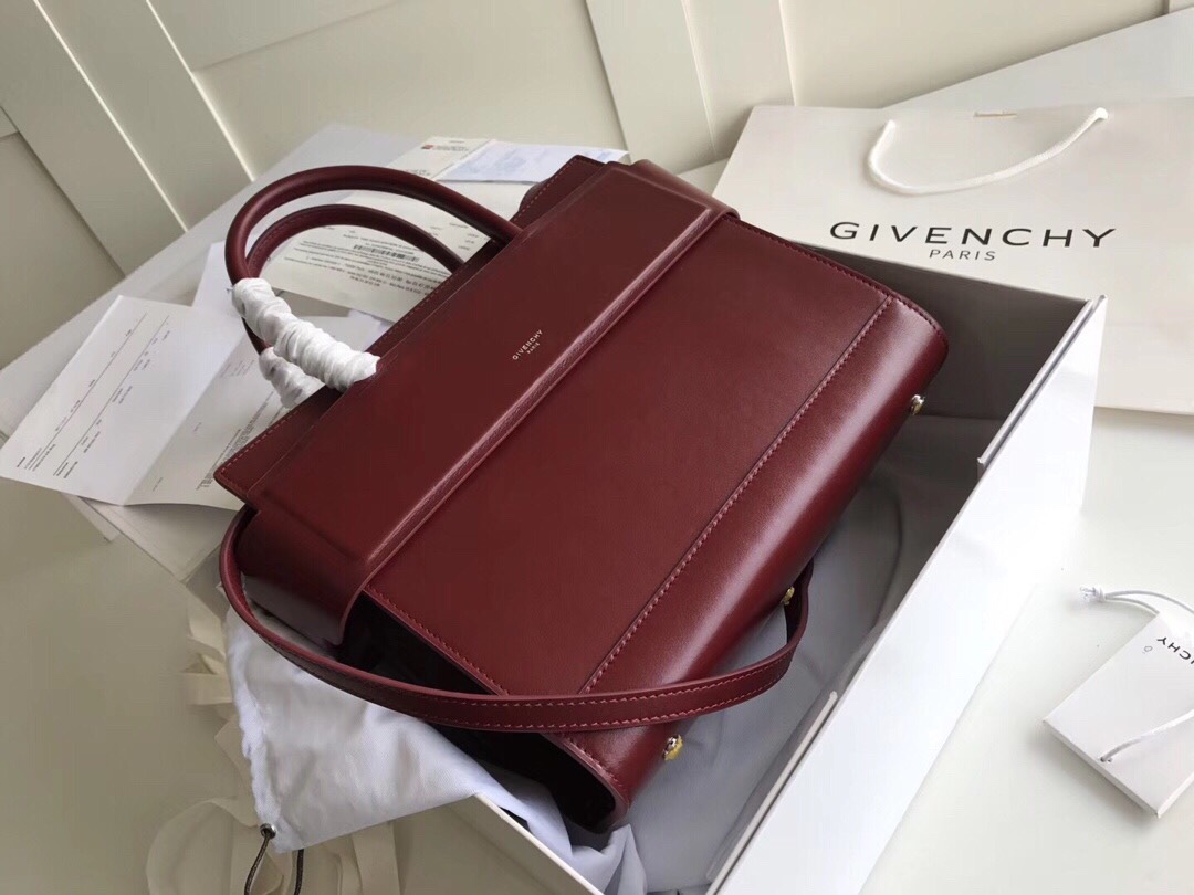 givenchy纪梵希Horizon平纹光面皮双手柄和长肩带搭配订制镀金五金配件内置活动手袋喔可拆卸超级