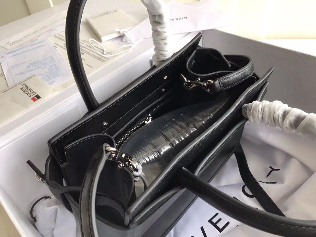givenchy纪梵希Horizon平纹光面皮双手柄和长肩带搭配订制镀金五金配件内置活动手袋喔可拆卸超级