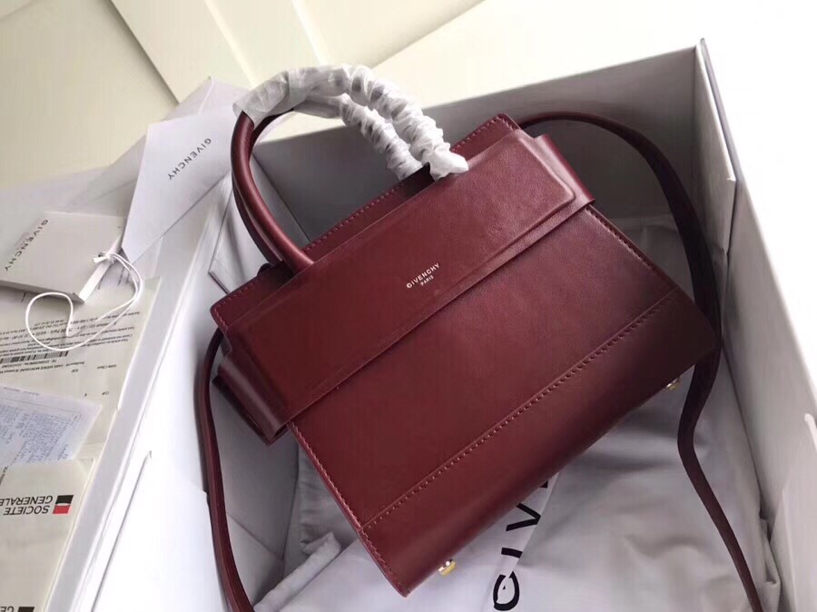 givenchy纪梵希Horizon平纹光面皮双手柄和长肩带搭配订制镀金五金配件内置活动手袋喔可拆卸超级