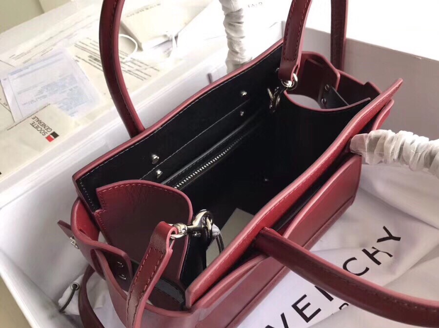 givenchy纪梵希Horizon平纹光面皮双手柄和长肩带搭配订制镀金五金配件内置活动手袋喔可拆卸超级
