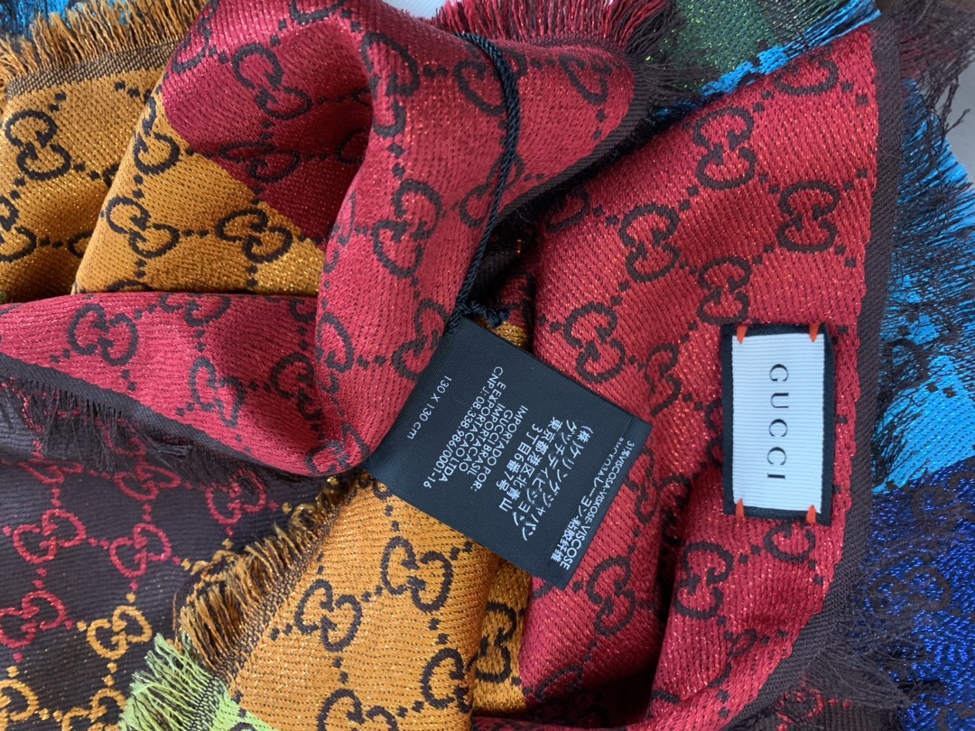 GUCCI古驰GG标识女士围巾558274
