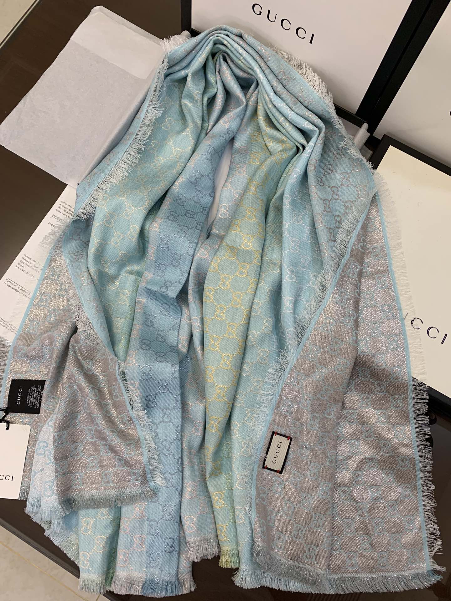 GUCCI古驰GG标识女士围巾558274