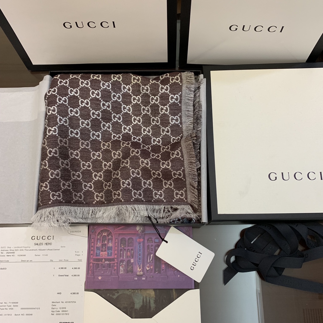 GUCCI古驰GG标识女士围巾558274