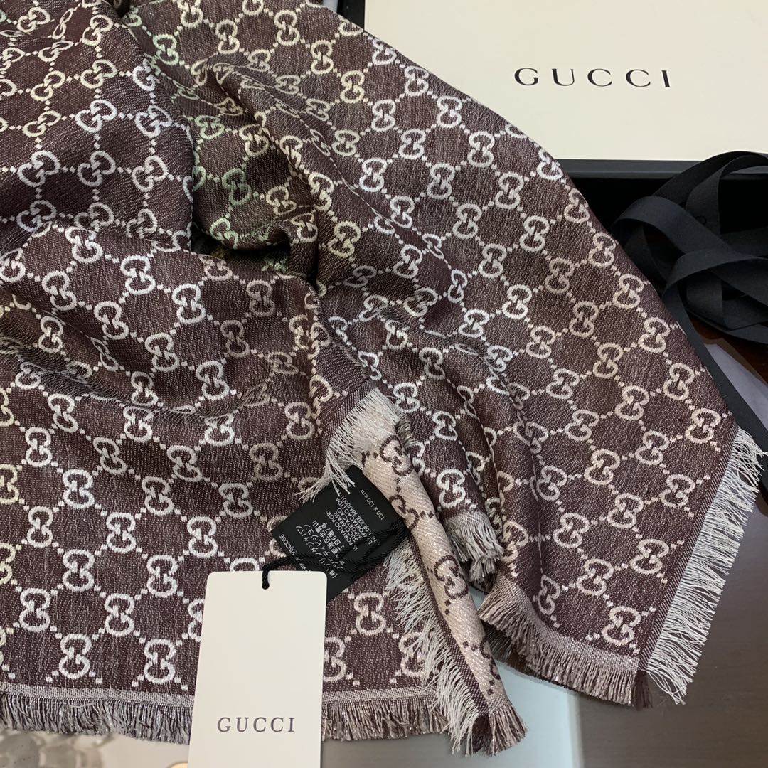 GUCCI古驰GG标识女士围巾558274