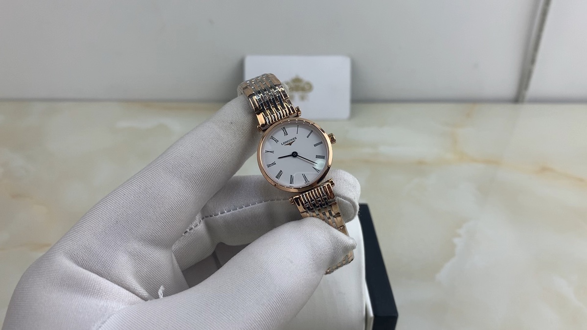 Longines 皇家 浪琴嘉岚系列女款间玫瑰金腕表视频欣赏