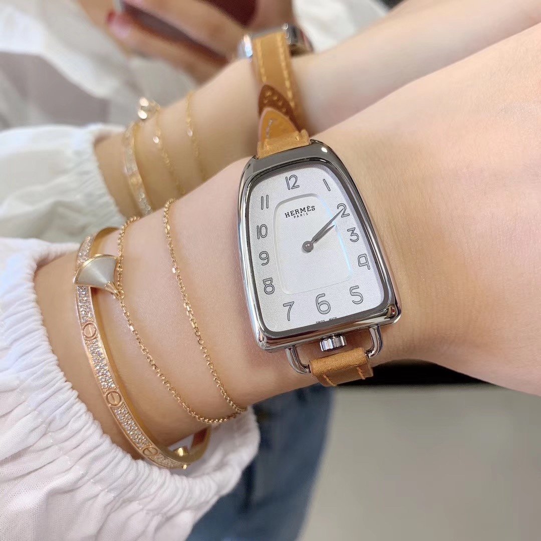 Hermès 爱马仕Galop d’Hermès系列腕表 探讨光线的结晶 反射 / 反思 白昼 / 夜晚