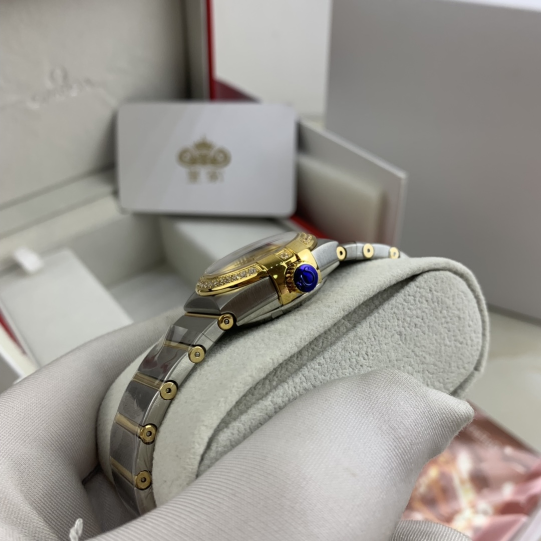 Omega 皇家 欧米茄星座系列女款镶钻贝壳表盘腕表