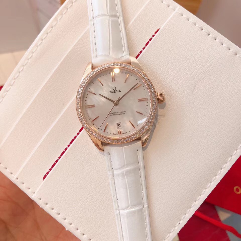 Omega 欧米茄海马女款系列