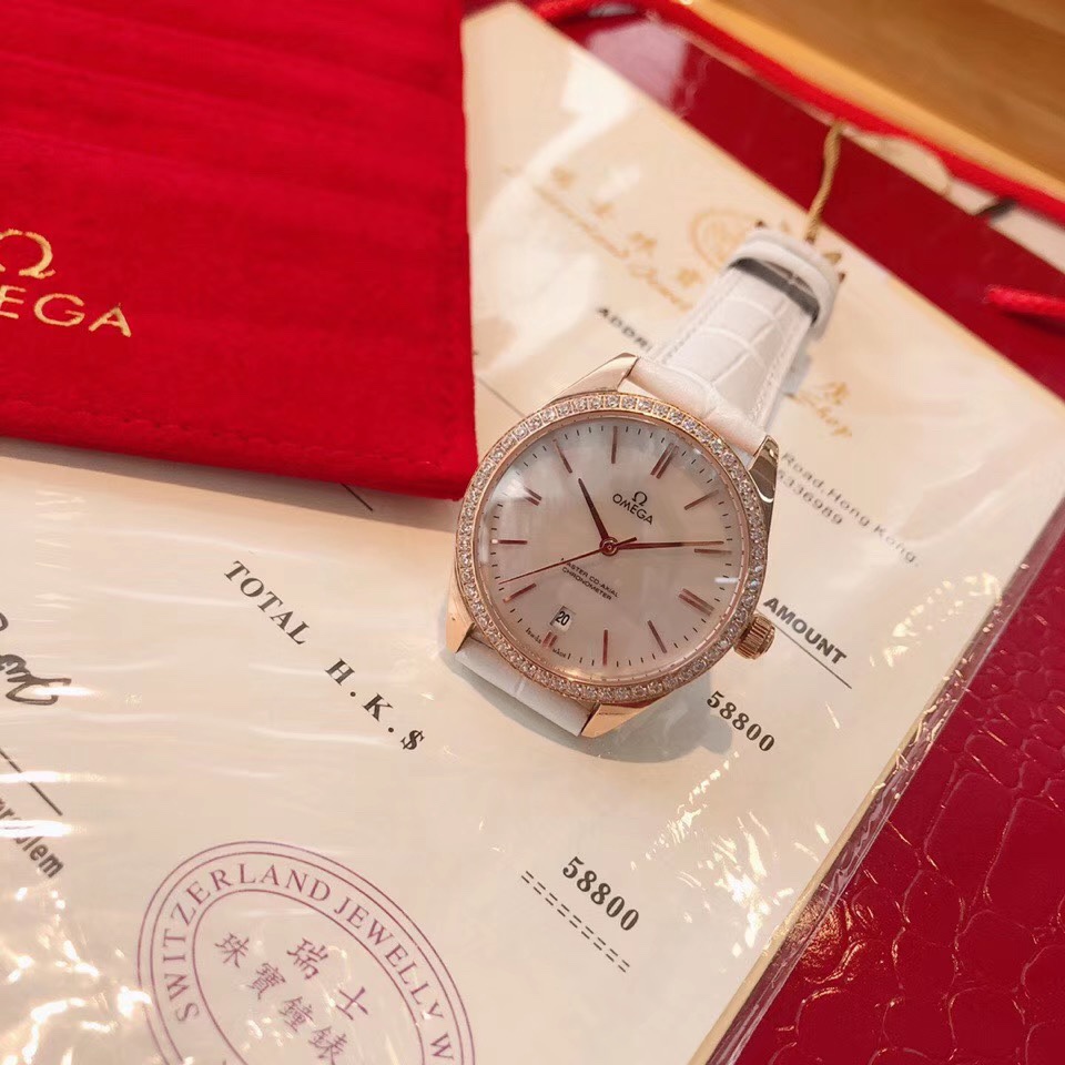 Omega 欧米茄海马女款系列
