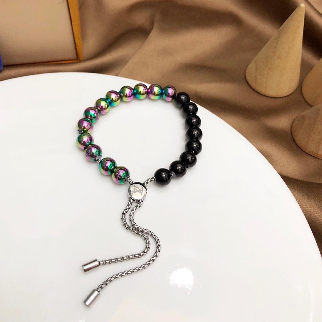 p140 .路易威登louis vuitton lv炫彩淬火镭射串珠手链 男女通用