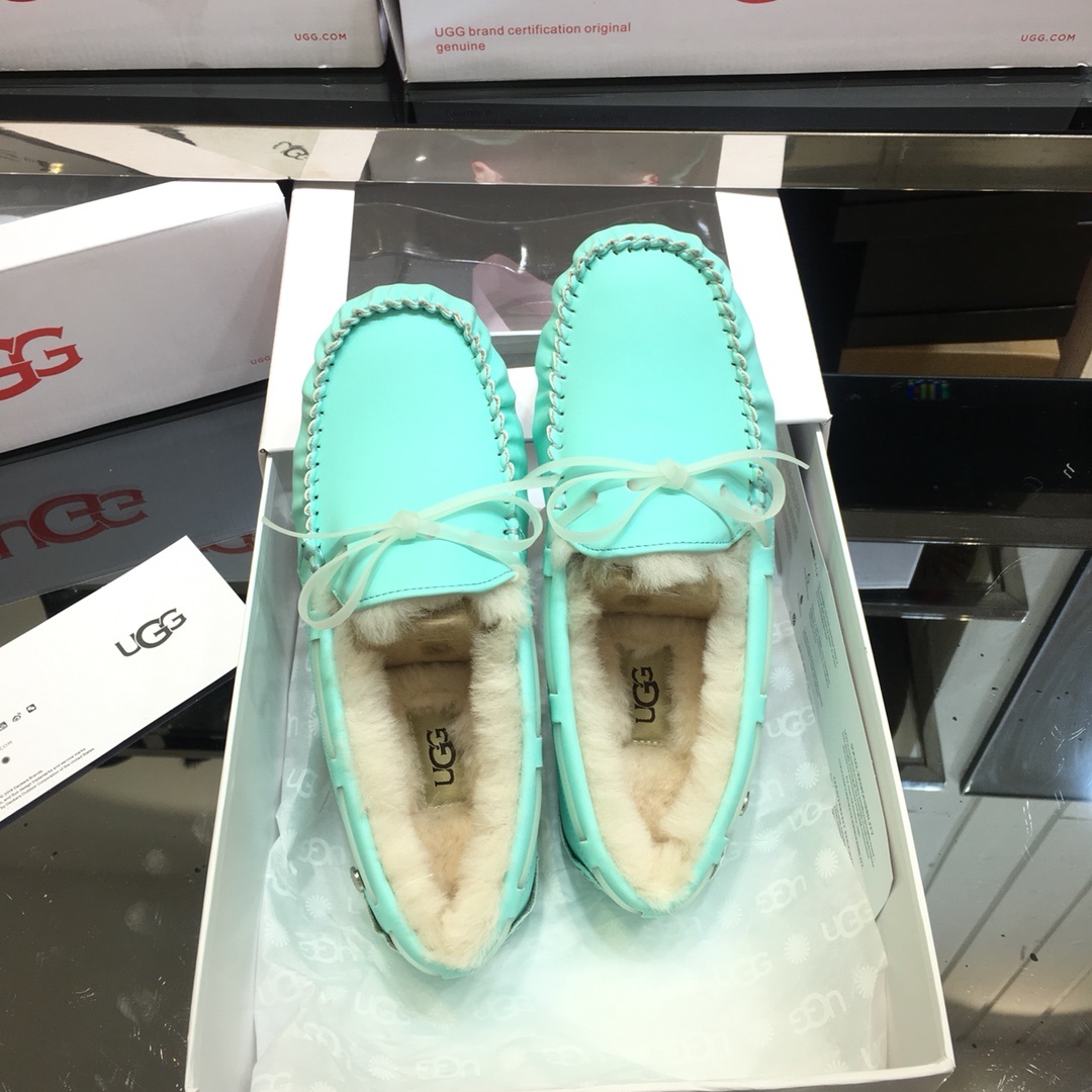 ugg夜光马卡龙豆豆鞋2019UGG