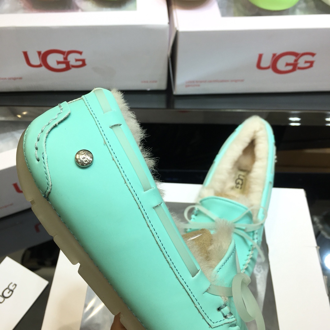 ugg夜光马卡龙豆豆鞋2019UGG