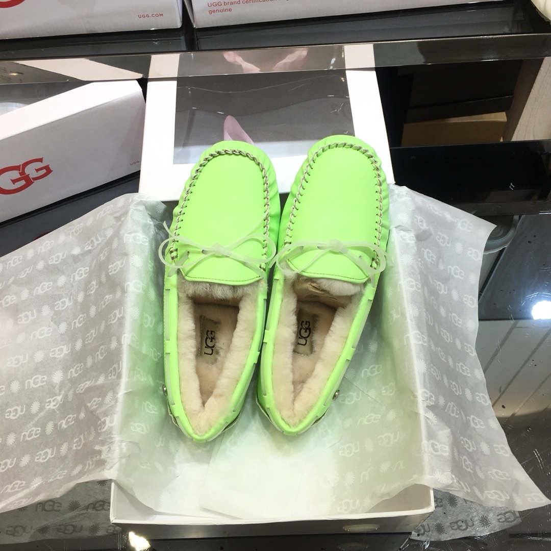 ugg夜光马卡龙豆豆鞋2019UGG