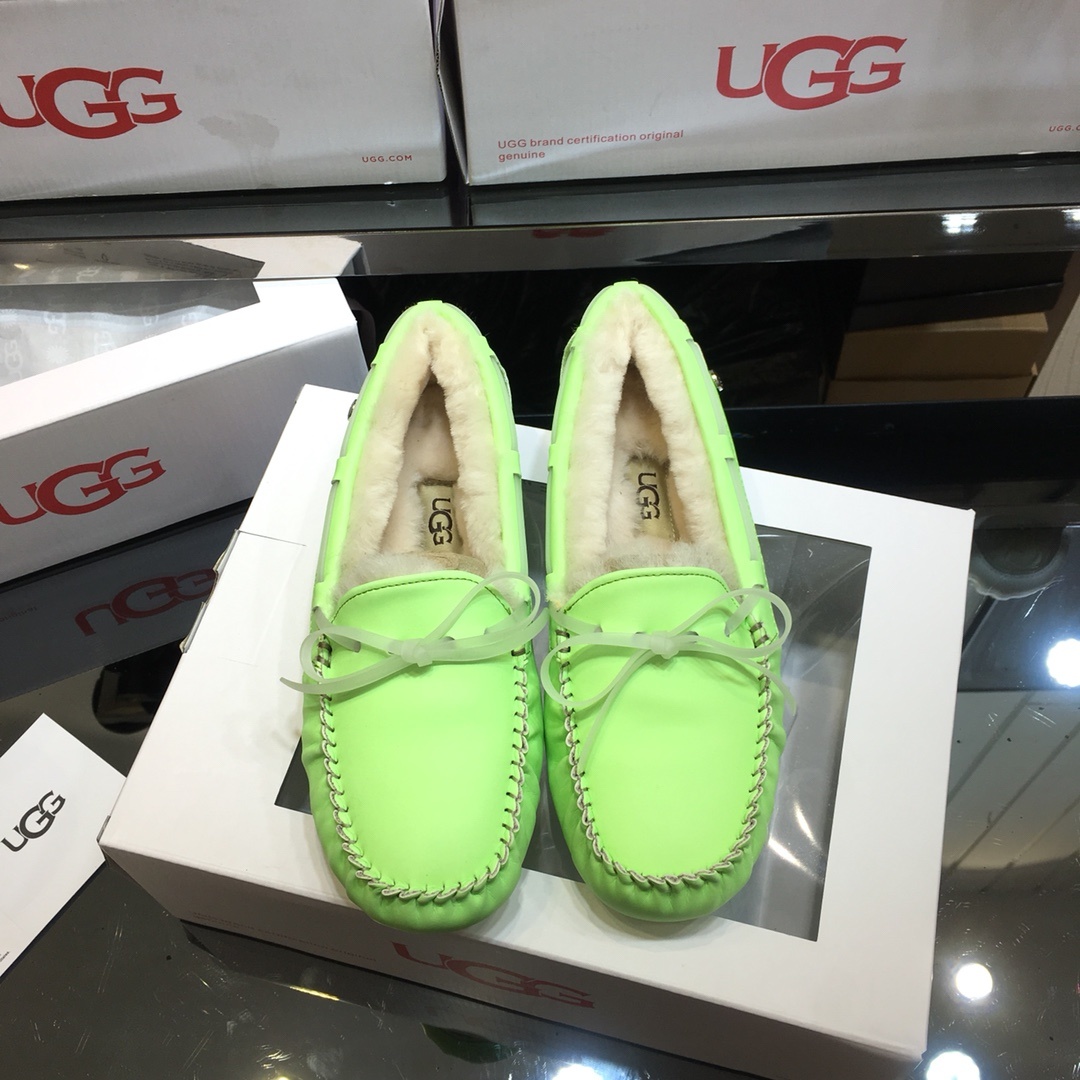 ugg夜光马卡龙豆豆鞋2019UGG
