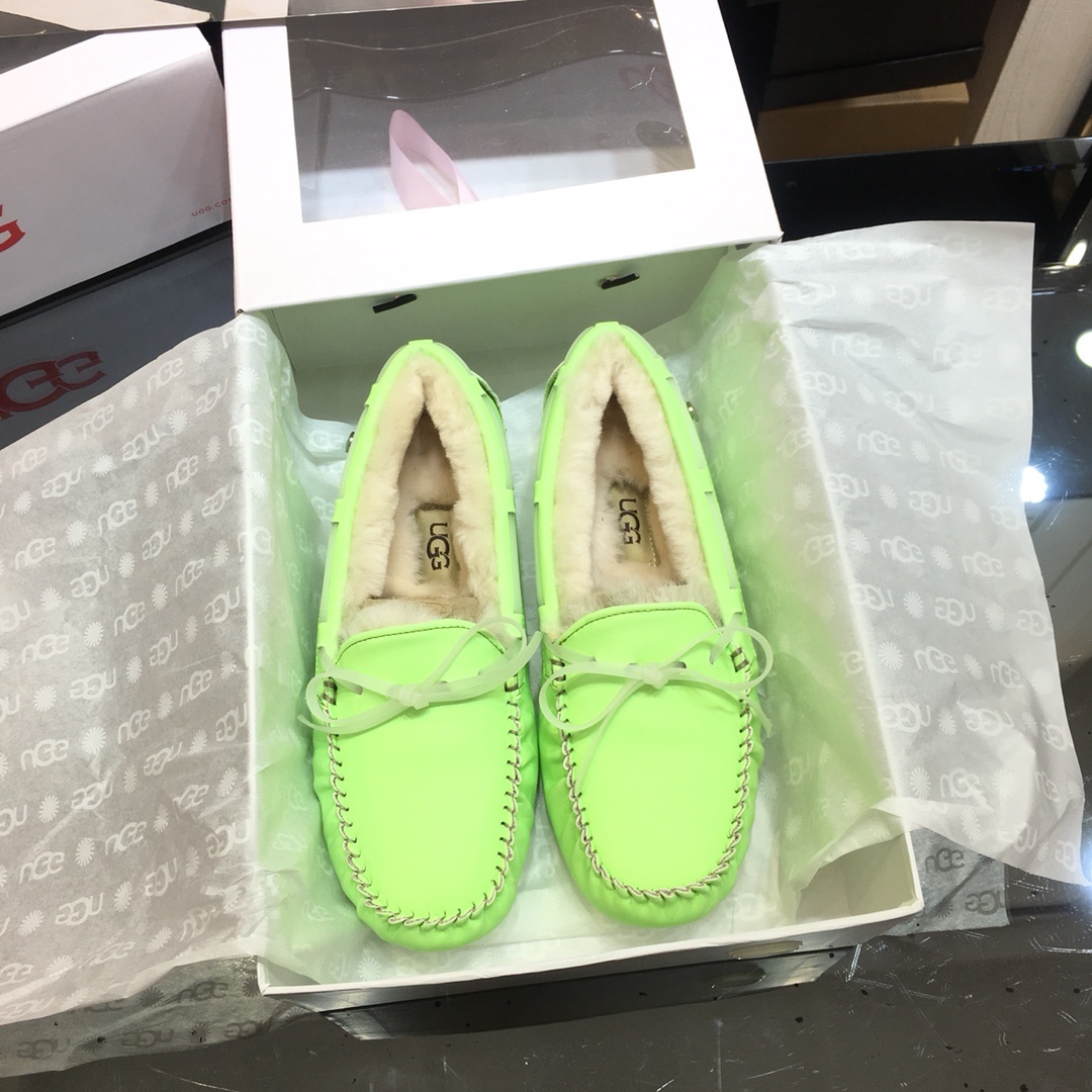 ugg夜光马卡龙豆豆鞋2019UGG