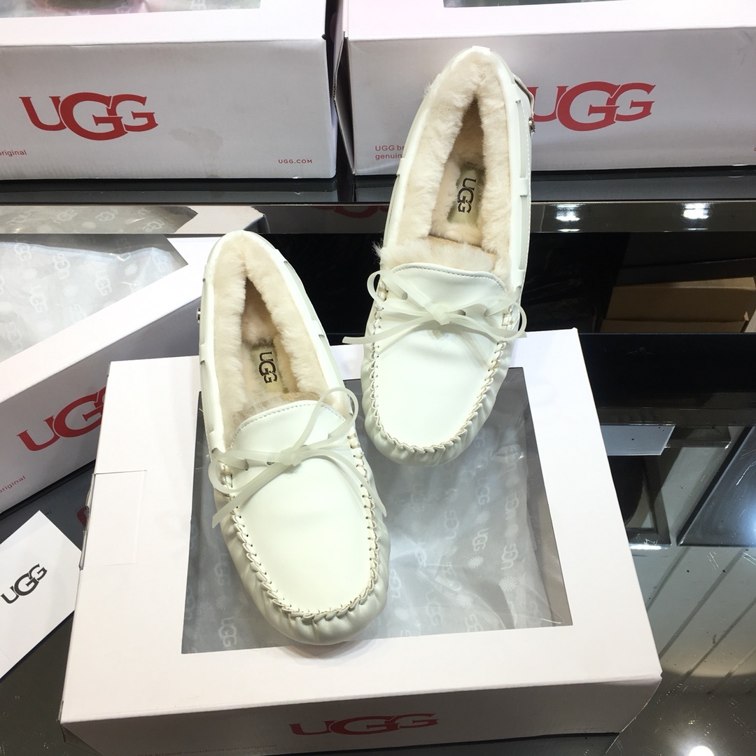 ugg夜光马卡龙豆豆鞋2019UGG