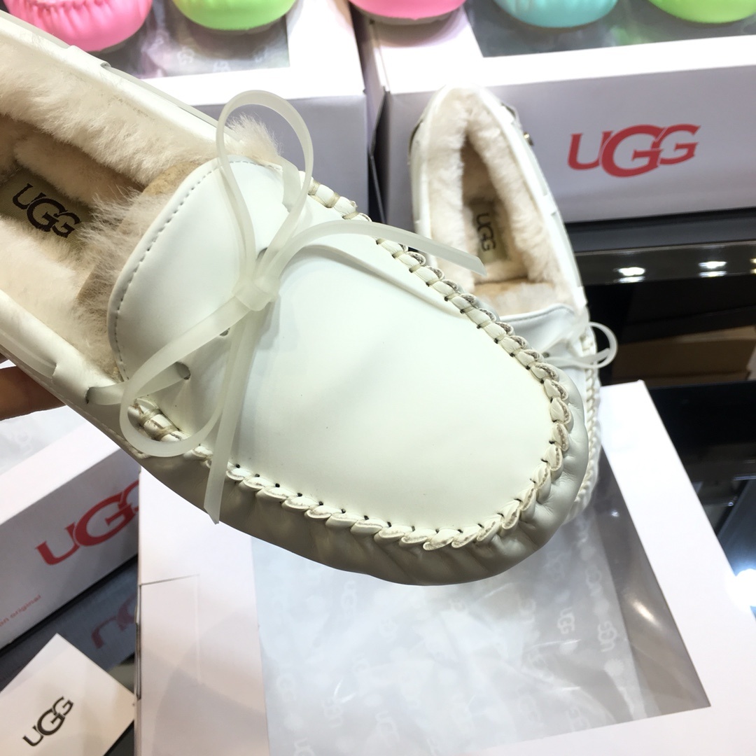 ugg夜光马卡龙豆豆鞋2019UGG