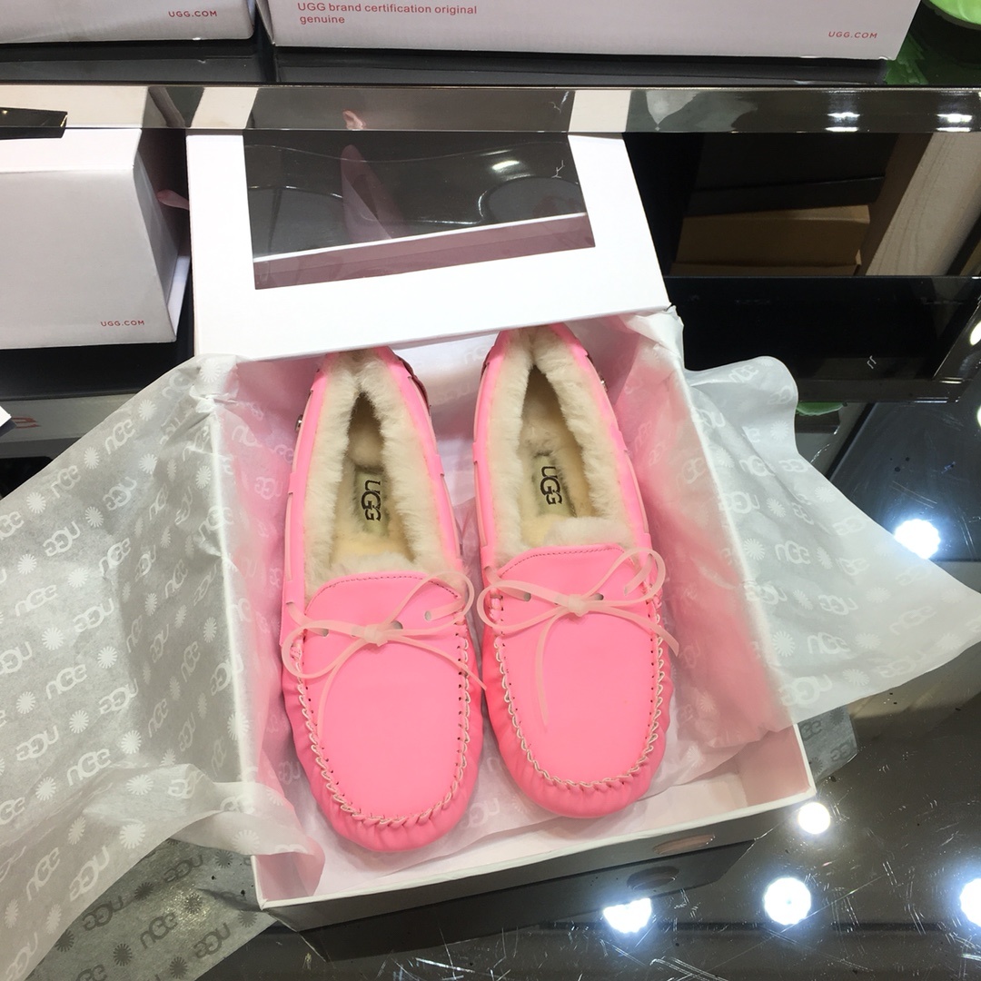 ugg夜光马卡龙豆豆鞋2019UGG