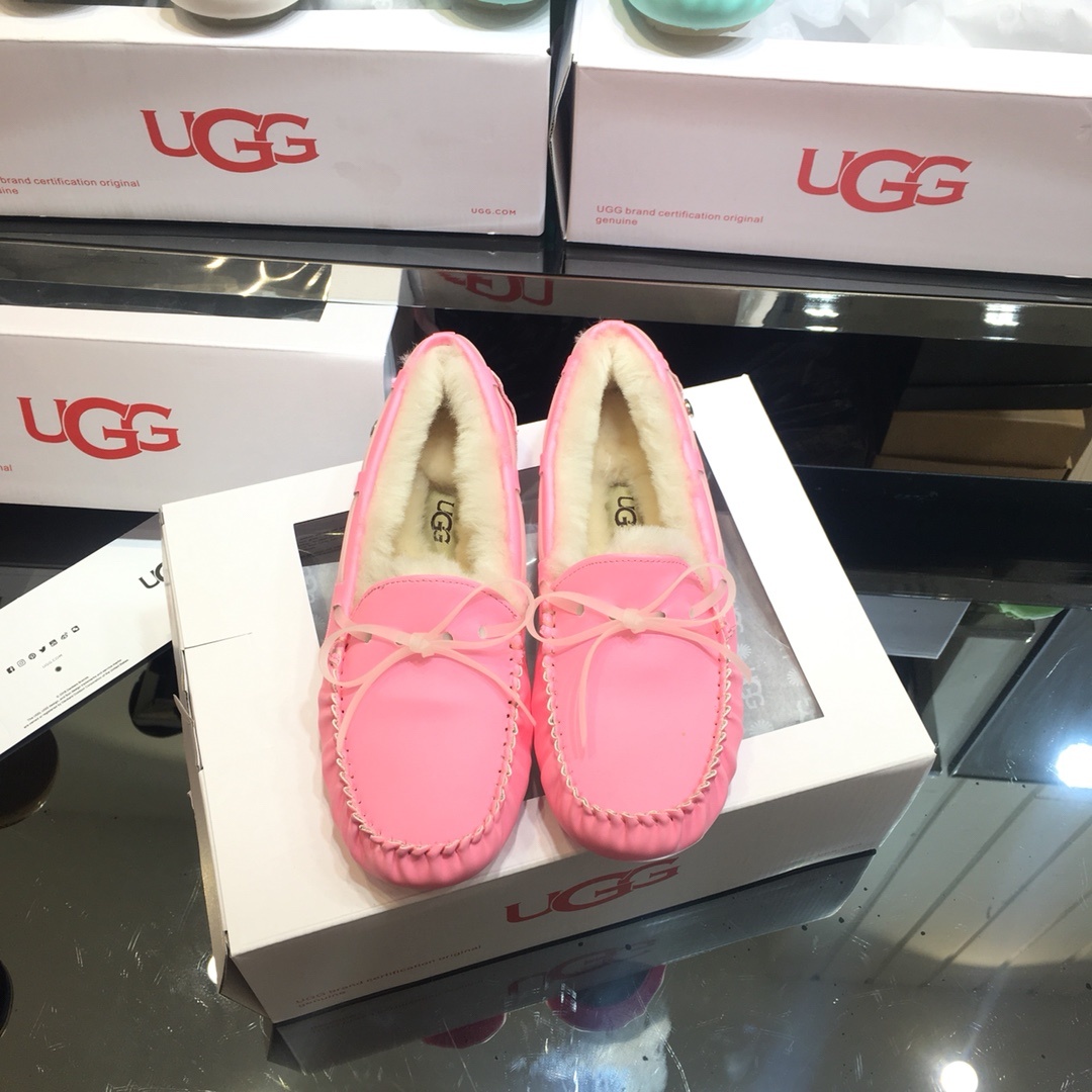ugg夜光马卡龙豆豆鞋2019UGG