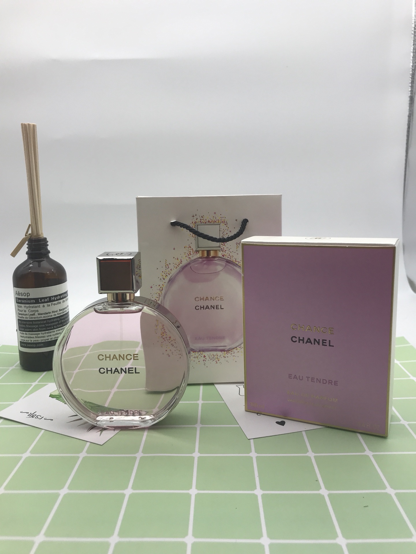 Chanel Chance Eau Tendre Eau de Parfum - Floral Fruity Fragrance for Women 3 i1569505855 1445 1
