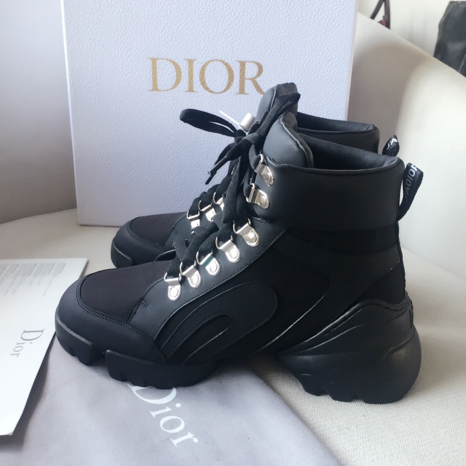 Dior迪奥2019秋冬走秀款新款系