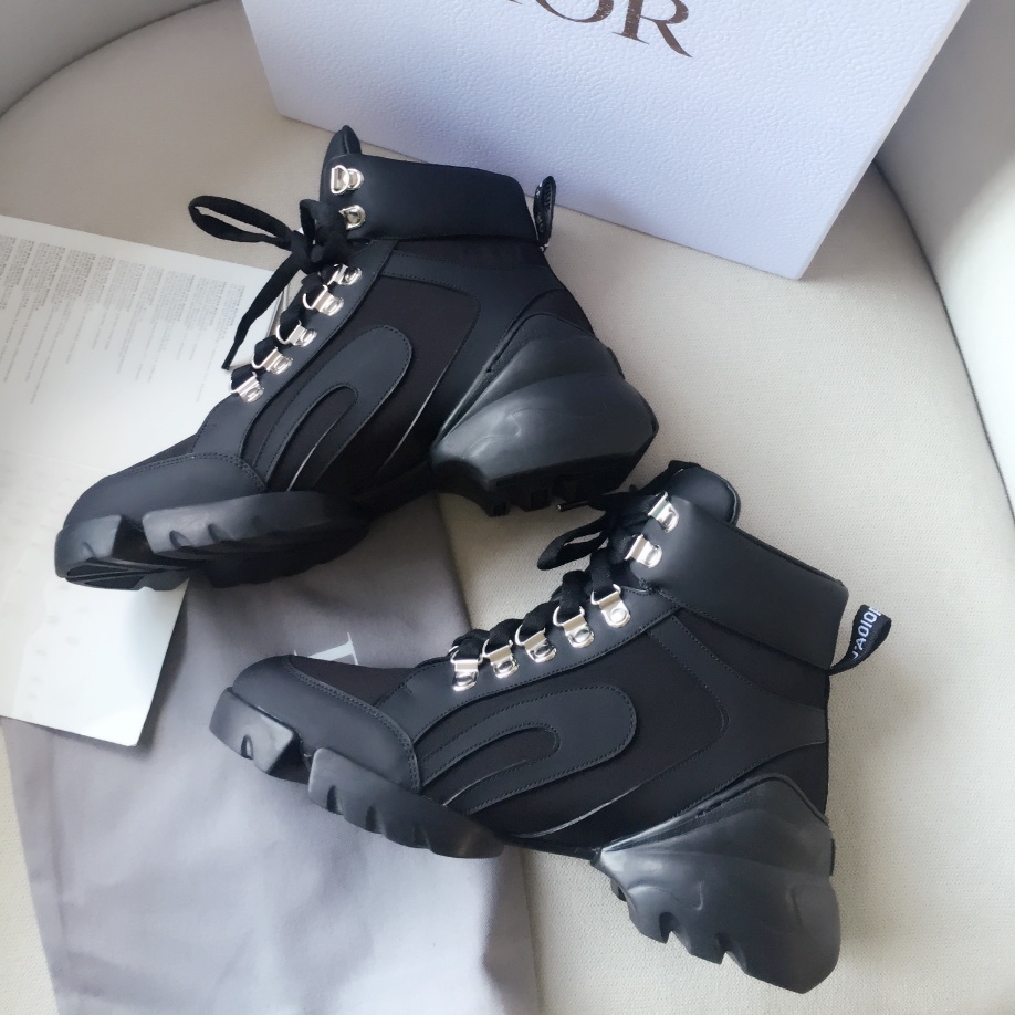 Dior迪奥2019秋冬走秀款新款系