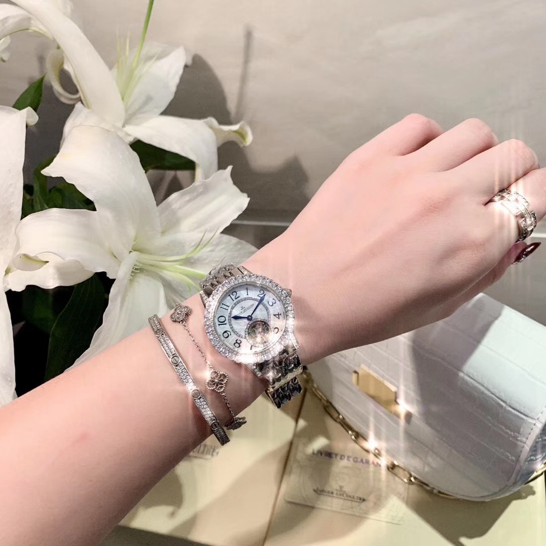 Cartier 积家Rendez-Vous约会系列 全自动机械飞轮女士腕表