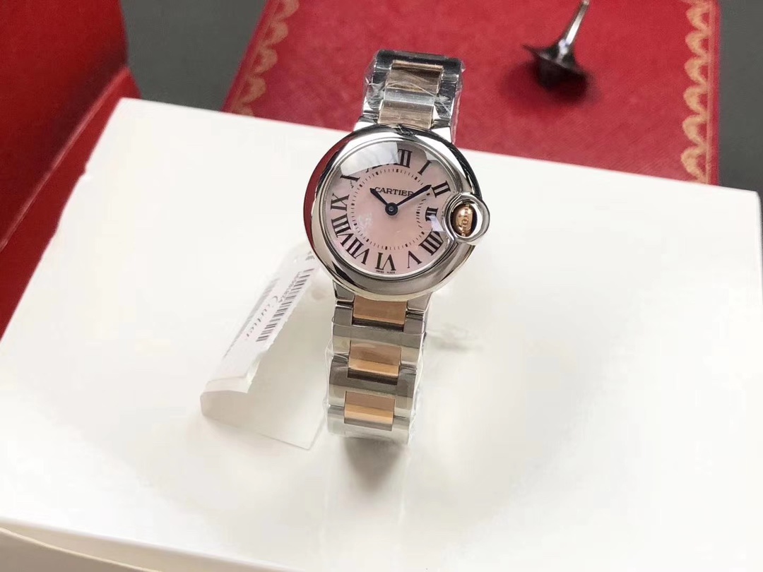Cartier 蓝气球一系列，钢带，皮带，镶钻，玫瑰金，黄金，银色都有，尺寸有42mm，36mm，33mm，28mm
