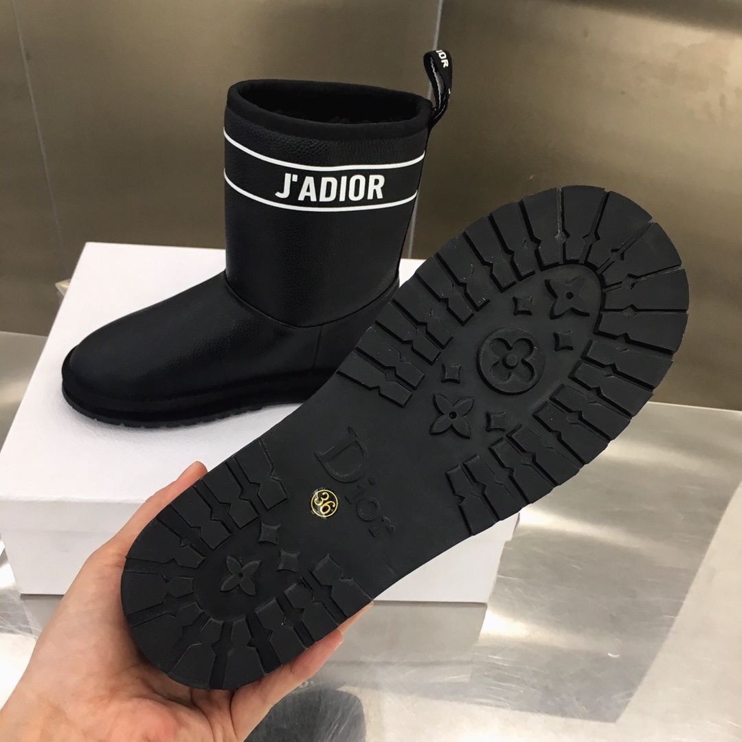 Dior经典重现雪地靴秋冬季最有高级