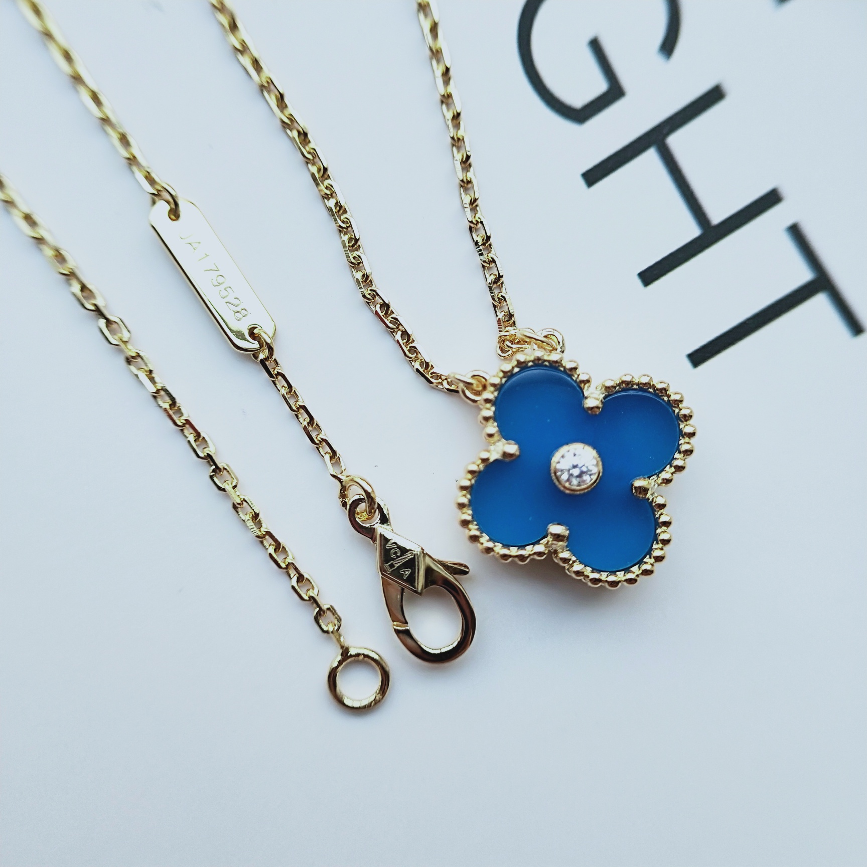Van Cleef & Arpels VCA四叶草