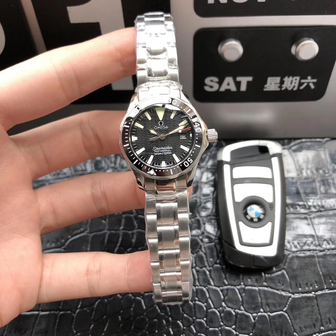 Omega 欧米茄海马系列女款腕表