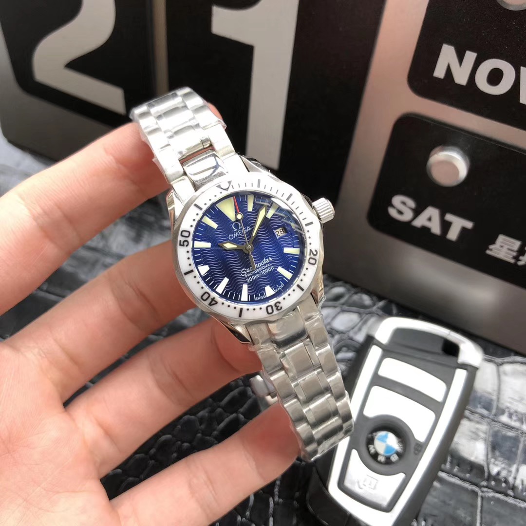 Omega 欧米茄海马系列女款腕表