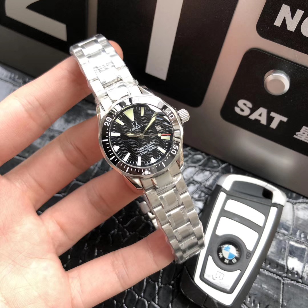Omega 欧米茄海马系列女款腕表