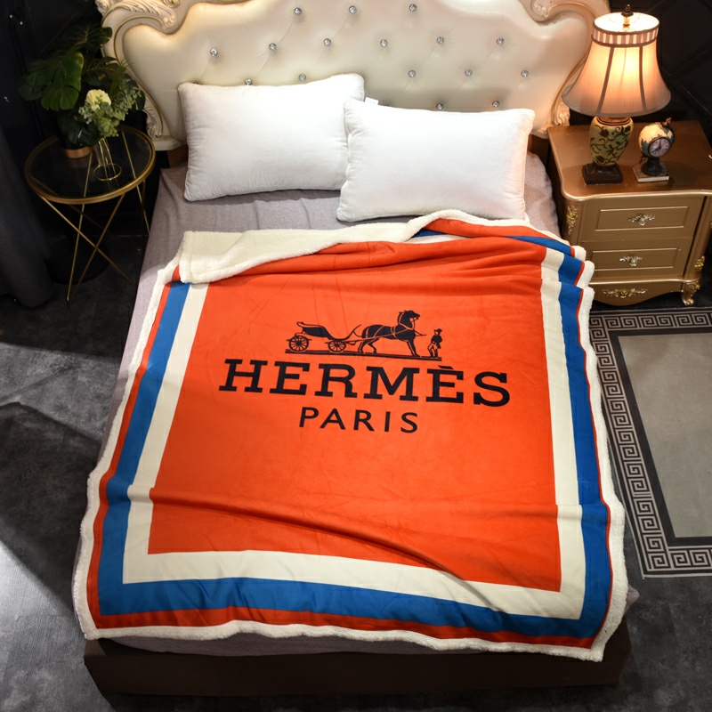 Minimalist Composite Sherpa Throw Blanket - Comprehensive