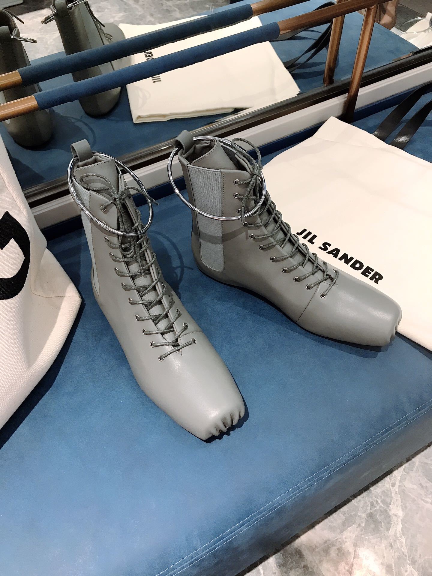 JILSANDER极简风格BALLE