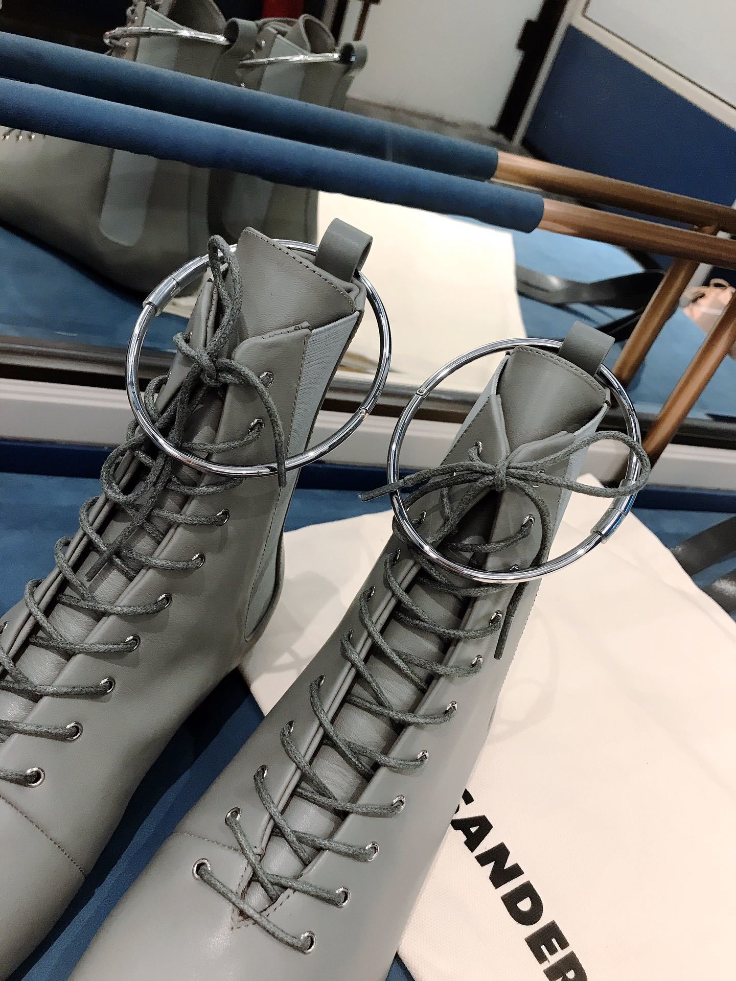 JILSANDER极简风格BALLE