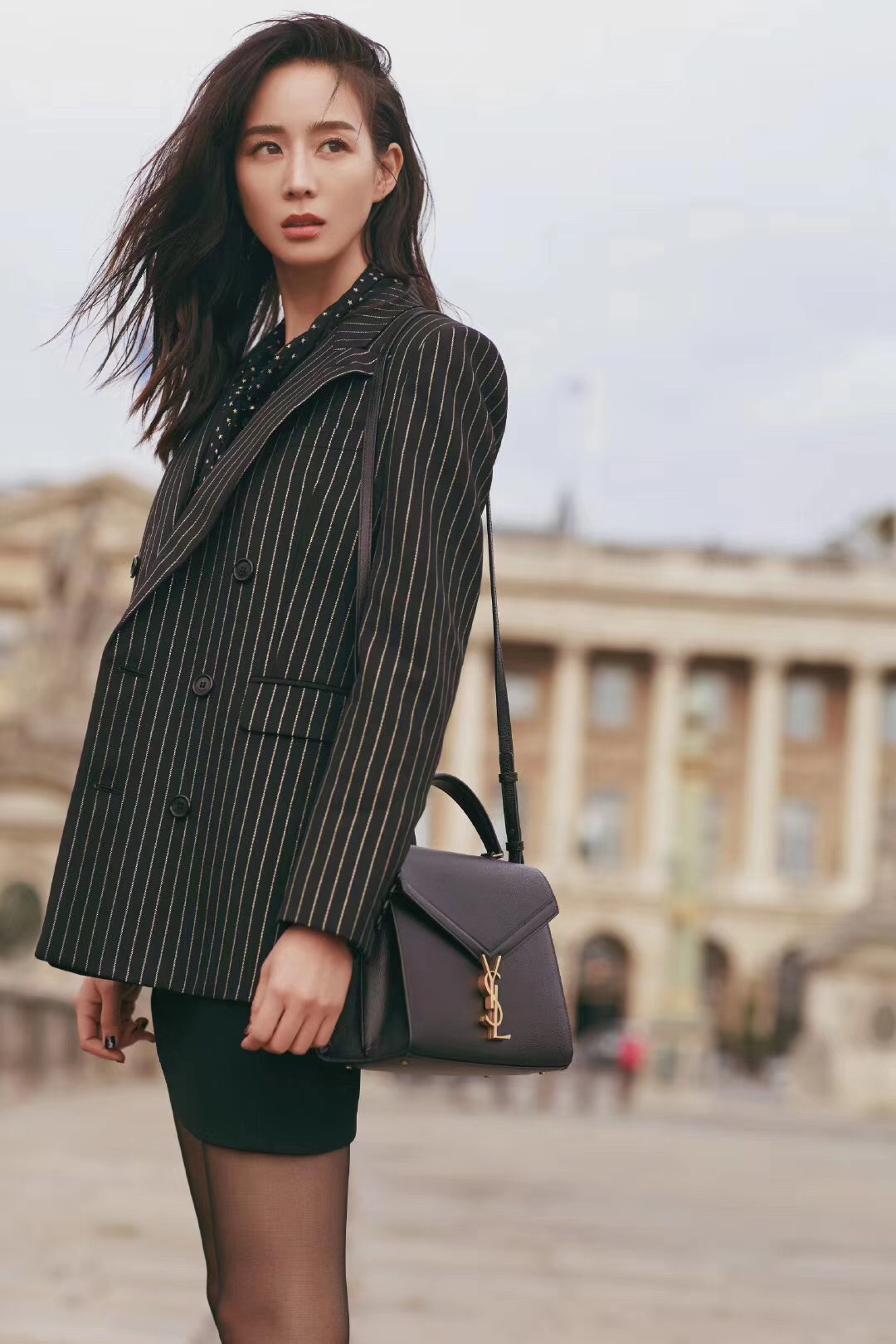 Saint Laurent Ysl CASSANDRA鱼子酱纹手拎包 578000黑色