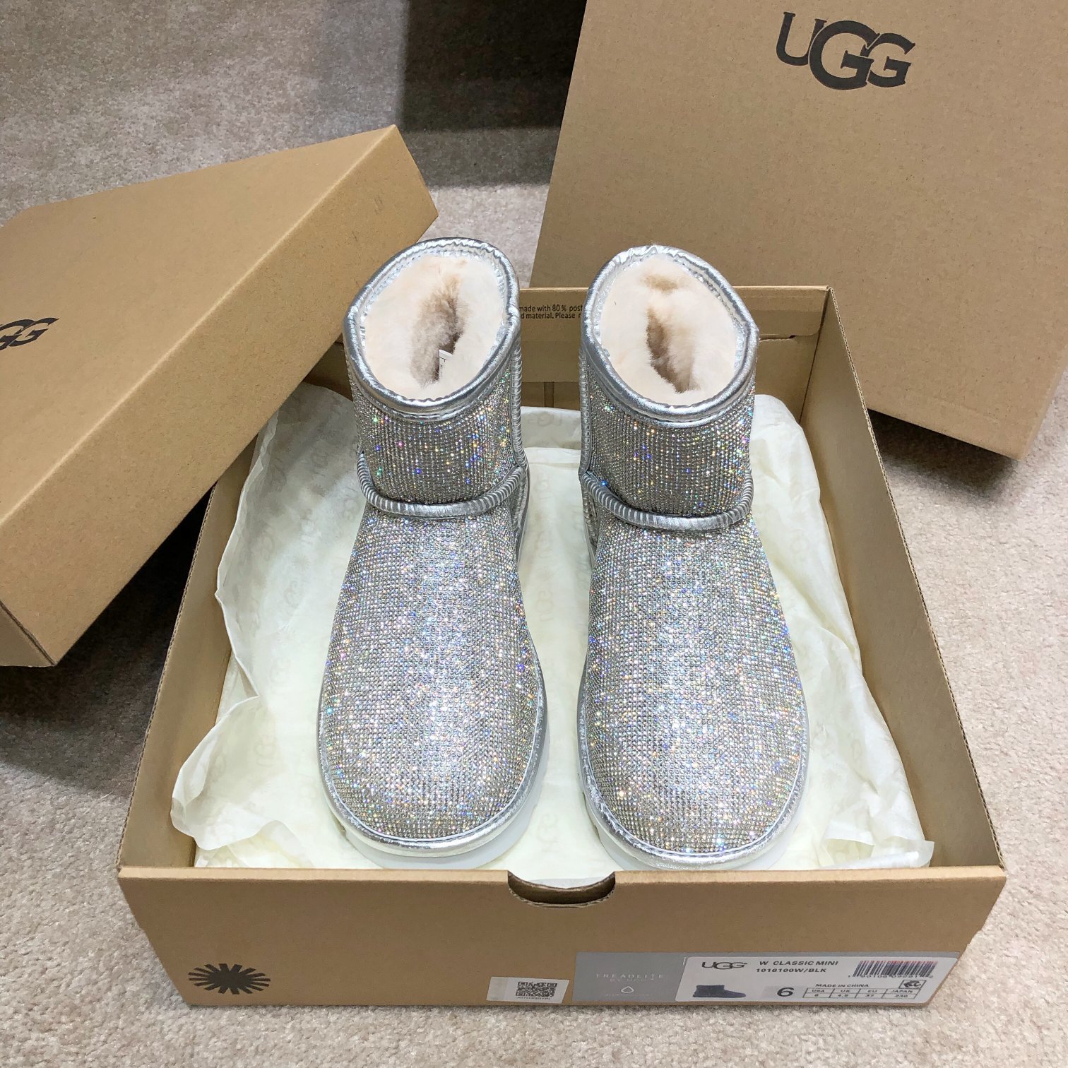 UGG满钻系列全新工艺低筒代购级施华